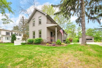 288 E Clinton St, Doylestown, OH 44230