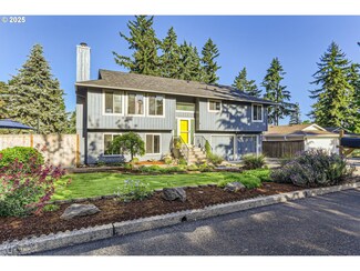 13523 SE Maple Ln, Milwaukie, OR 97222