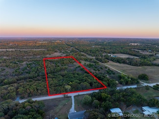 3 S 401 West Ave, Bristow, OK 74010