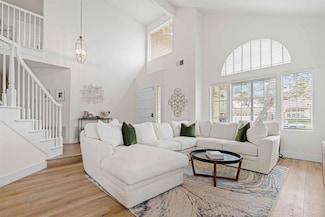 3702 Southridge Way, Oceanside, CA 92056
