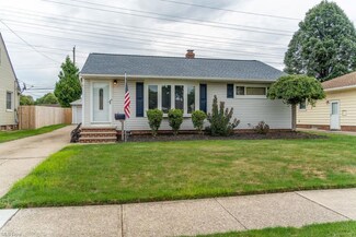 4683 Winter Ln, Cleveland, OH 44144