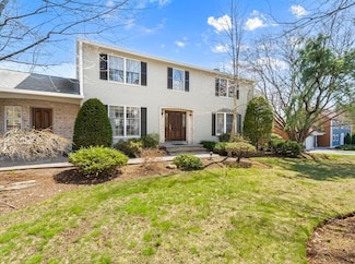 61 Kimberly Ln, Cranston, RI 02921