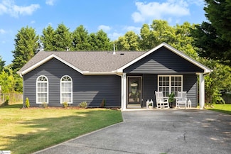 204 Dexter Bend Ct, Fountain Inn, SC 29644