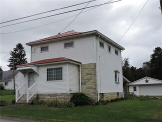 6 Park St, Republic, PA 15475