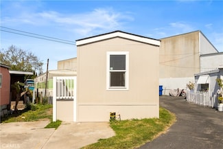 8422 Garfield Ave Unit 29, Bell Gardens, CA 90201