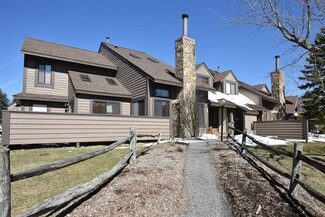 2 Sunridge Dr, Champion, PA 15622