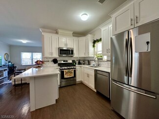 942 Flora St Unit 1, Elizabeth, NJ 07201