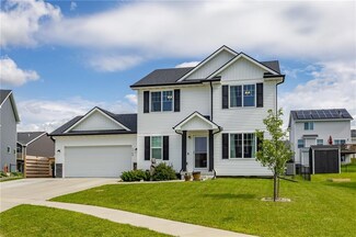 1708 E Detroit Place, Indianola, IA 50125