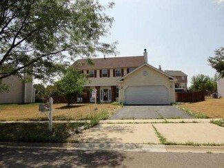 710 Malcolm Ln, West Dundee, IL 60118