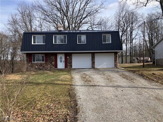 261 E Mohawk Dr, Malvern, OH 44644