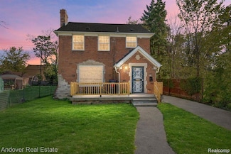 5574 Buckingham Ave, Detroit, MI 48224