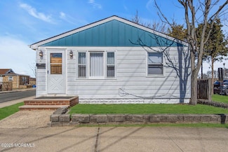 41 Shore Blvd, Keansburg, NJ 07734