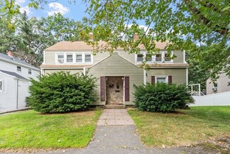29 Rockrimmon Rd, Worcester, MA 01602