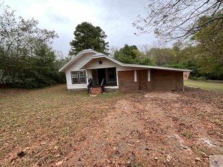 500 Blaylock St, Linden, TX 75563