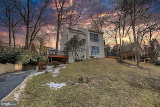 22 Hellam Dr, Mechanicsburg, PA 17055