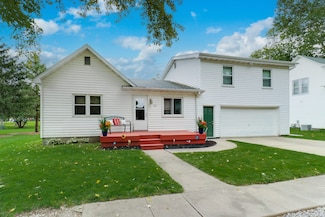 108 S Jefferson St, Ellsworth, IL 61737