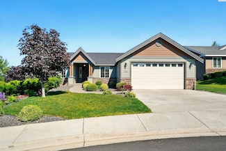 1374 Cowiche Ct, Richland, WA 99352