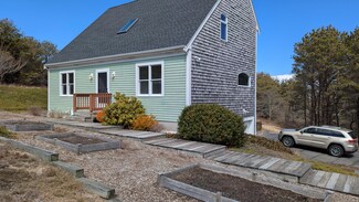 7 Sawyer Grove Rd, Truro, MA 02642