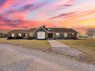 3800 Ready Rd, South Rockwood, MI 48179
