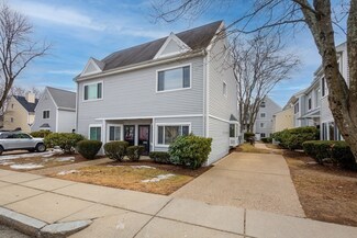 77 Keith St Unit 18, West Roxbury, MA 02132