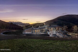 9635 E Maple Dr, Huntsville, UT 84317