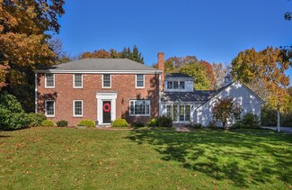 4 Cooks Farm Ln, Lynnfield, MA 01940