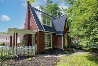 960 Stewart St, Morgantown, WV 26505