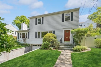 60 Dale Rd, Eastchester, NY 10709