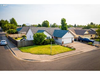 3596 Preston St, Eugene, OR 97401
