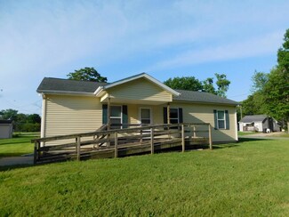 1210 Vincent Ct, Benton Harbor, MI 49022