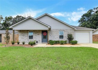 202 University Dr, Natchitoches, LA 71457