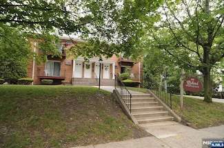 110 Midland Ave Unit 22A, Midland Park, NJ 07432