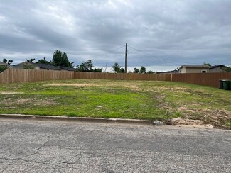 1308 W Beech Dr, Rogers, AR 72756