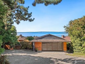 2313 NW Blue Ridge Dr, Seattle, WA 98177