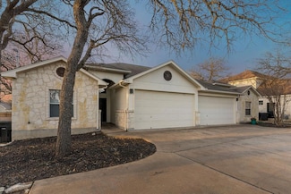 915 E Highway St, Fredericksburg, TX 78624