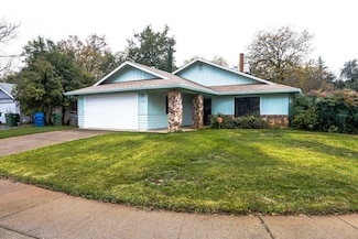 3466 Silverwood St, Redding, CA 96002
