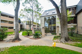 8435 Hearth Dr Unit 3, Houston, TX 77054