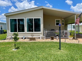 914 W Norman St, Lady Lake, FL 32159