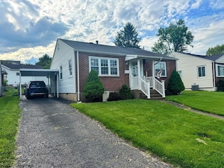403 Willis Ave, Bridgeport, WV 26330