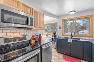 207 N Walnut St, Townsend, MT 59644