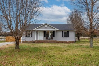 2300 Forrest Fields Dr, Chapel Hill, TN 37034
