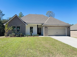 2724 Louis Cir, Crestview, FL 32536