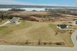 1400 Richmond Rd, Twin Lakes, WI 53181