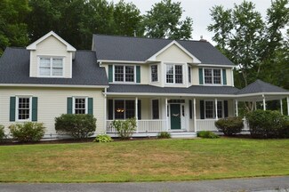 36 Simmons St, Marlborough, MA 01752