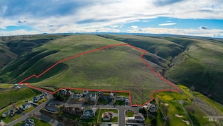 3820 Pleasant View Dr, Clarkston Heights-Vineland, WA 99403