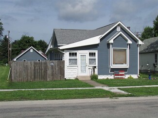 214 Canal St, Worthington, IN 47471
