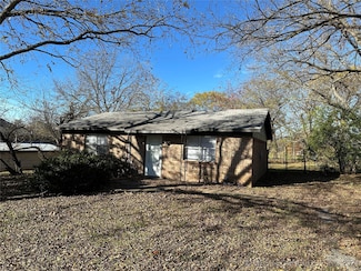 411 S 3rd Ave, Durant, OK 74701