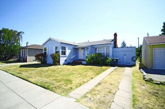 1052 Laurel St, San Carlos, CA 94070
