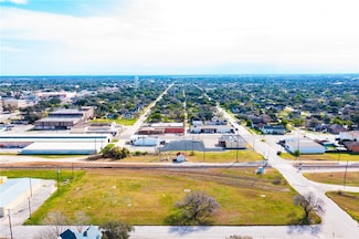 400 S 5th St, Kingsville, TX 78363