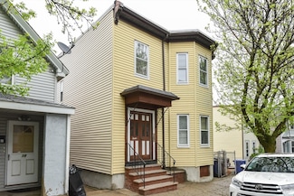 12 Wordsworth St, Boston, MA 02128
